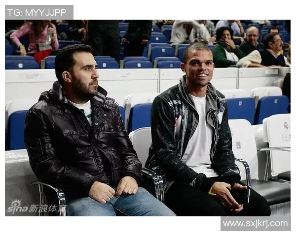 赛后复盘：广州篮球队vs重庆篮球队的团队协作